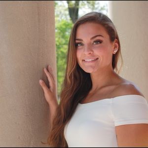 Meet your Posher, Meredith